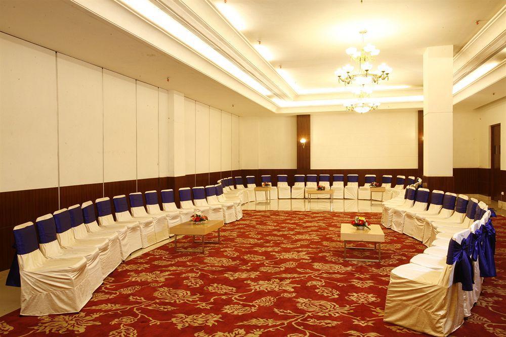 Ambrosia Sarovar Portico Haridwār Exteriör bild